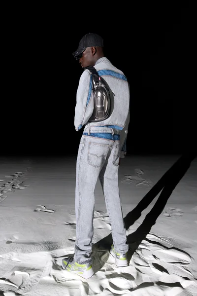 Look 14